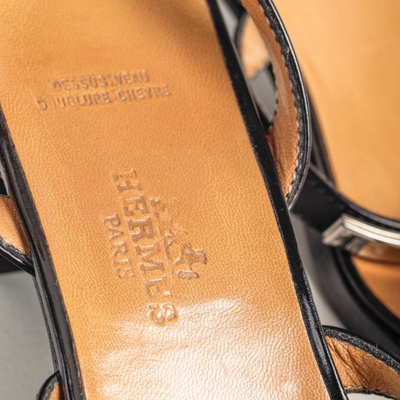Hermes Leather Kelly Buckle Tapered Heel Black Leather Sandal, Size 6.5 - Picture 10 of 10